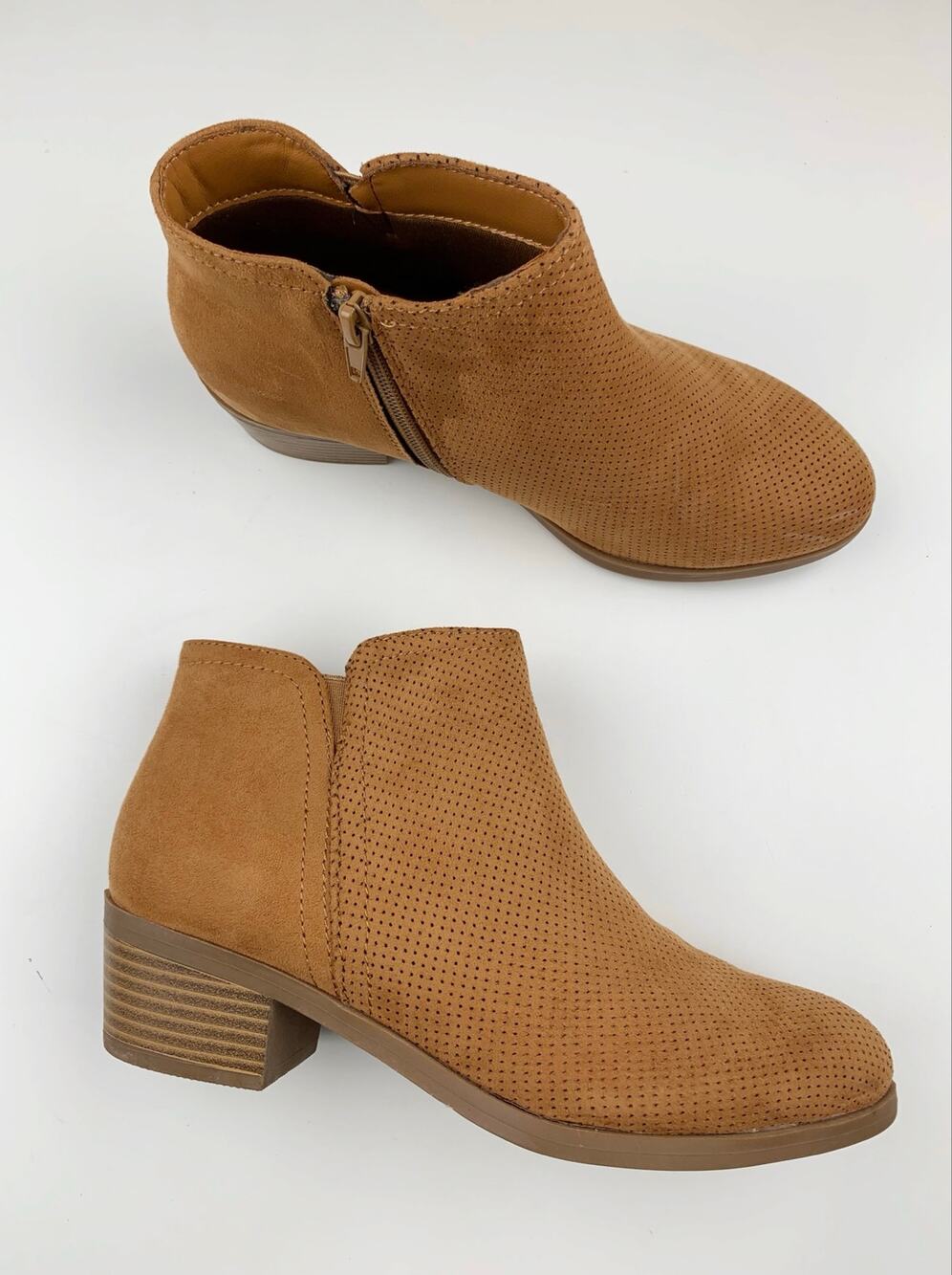 St Johns Bay Luetta Ankle Boots Booties Tan Perforated Faux Suede Women's 7 Wide